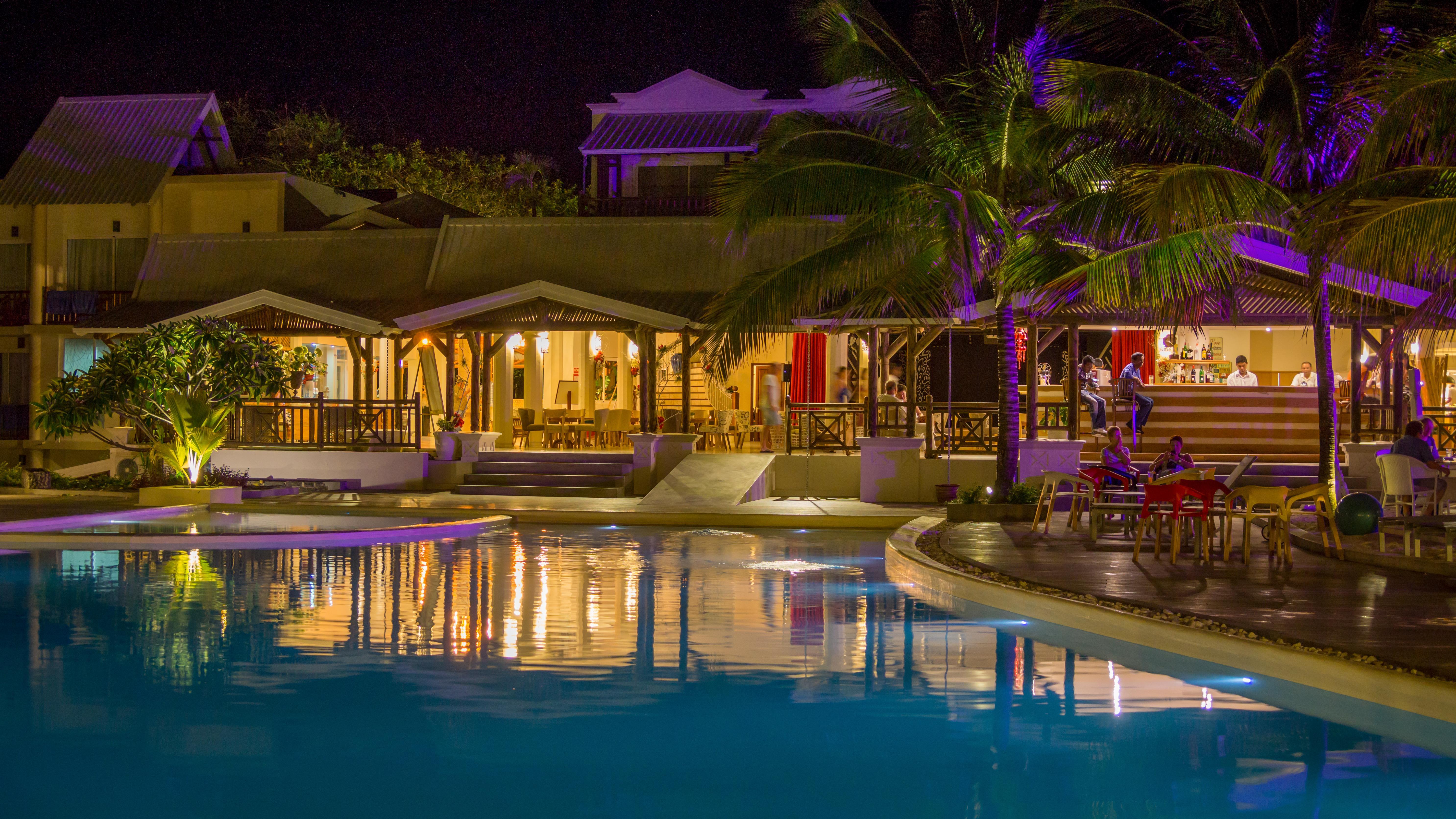 Le Peninsula Bay Beach Resort & Spa Blue Bay Exterior foto